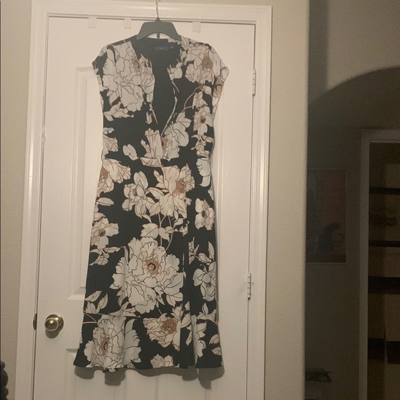 Apt. 9 Dresses & Skirts - Apt. 9 Black and White Floral Midi Dress